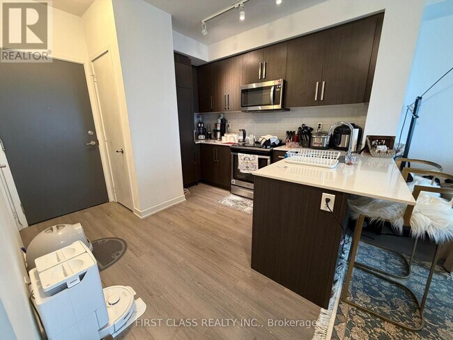 Photo du bâtiment - 5180 Yonge St