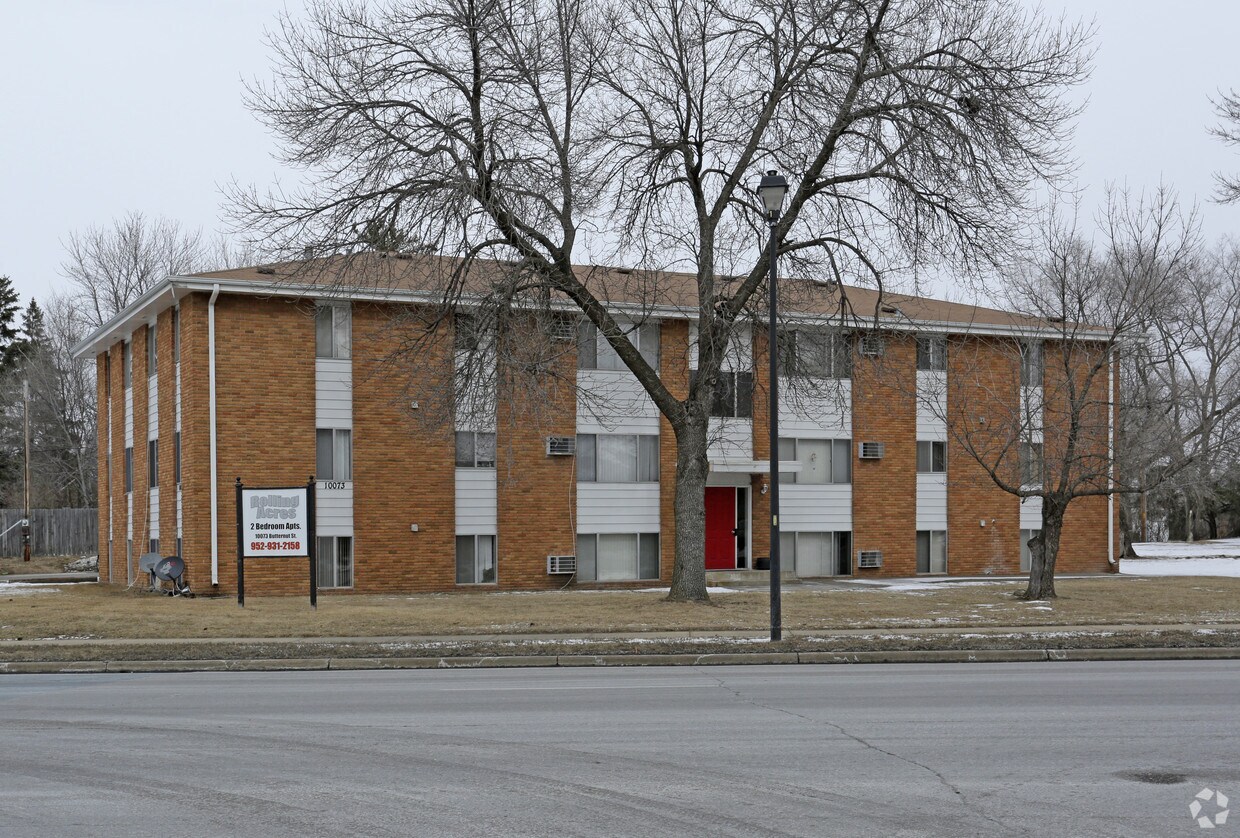 Rolling Acres Apartments Coon Rapids, MN