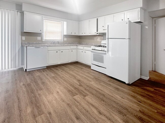 Foto del edificio - 5888 Christie Ave SE