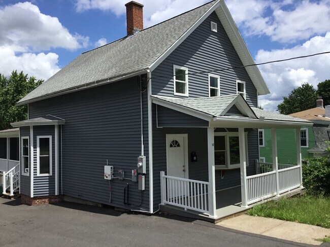 Building Photo - 140 Hampden St