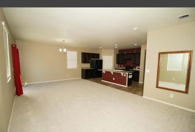 Photo - 461 S 34th Ct House