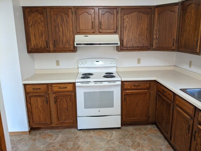 Cocina - 1910 Tamarack St