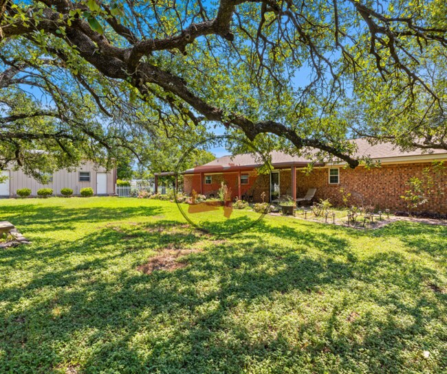 Foto del edificio - 103 Spring Lake Dr