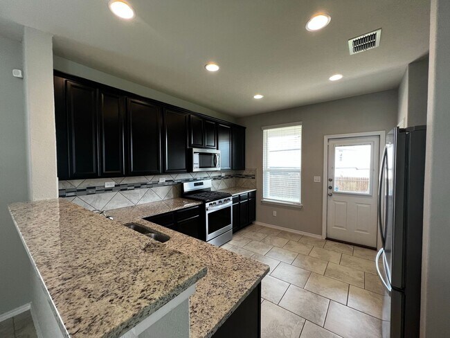 Building Photo - Elegant home in Davis Ranch- 4 Bedroom/ 3 Bathroom