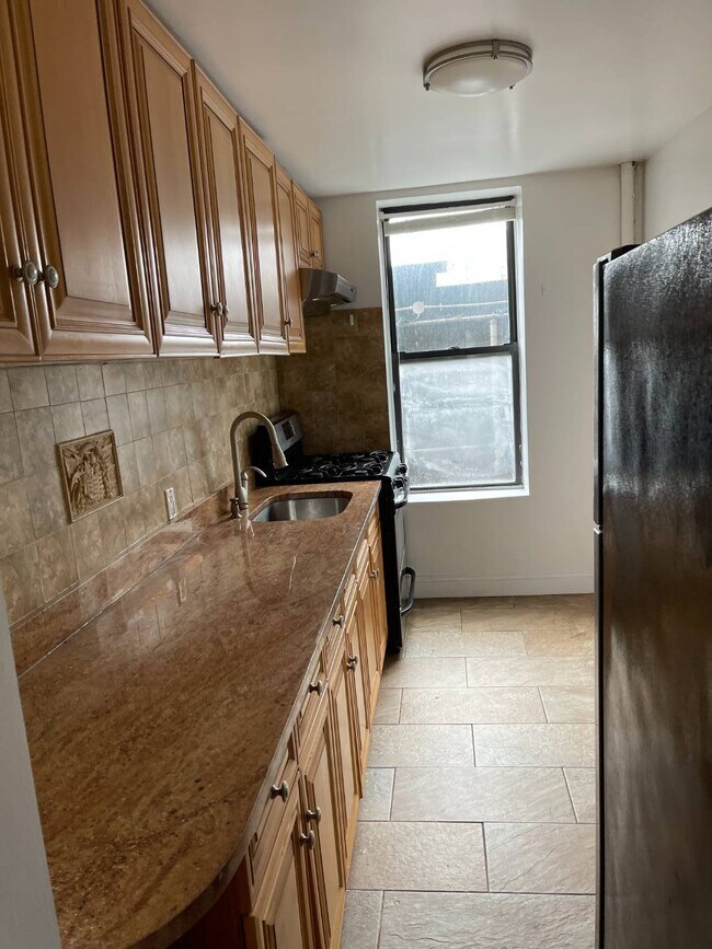 1 McLean Ave, Yonkers, NY 10705 House Rental in Yonkers, NY