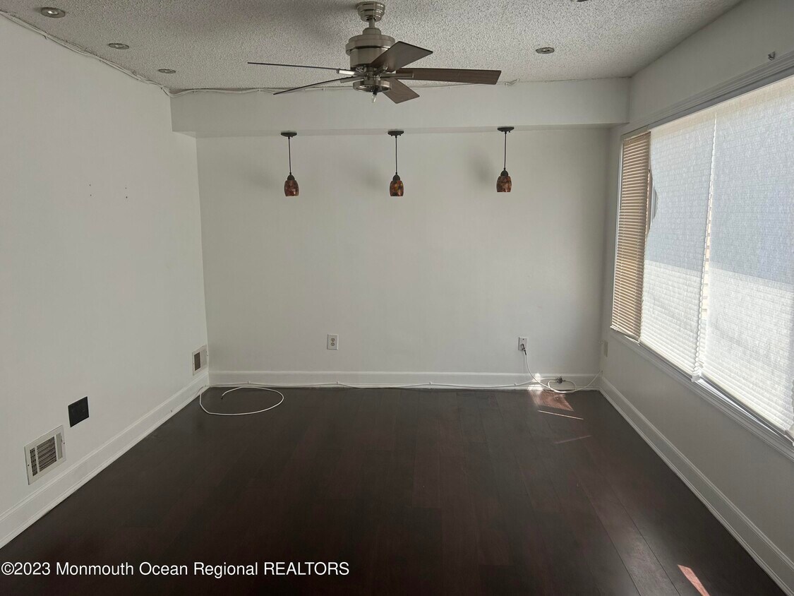 83 Brandywine Ct Unit 300, Brick Township, NJ 08724 Condo for Rent in