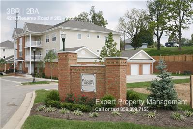 Foto principal - 4219 Reserve Rd