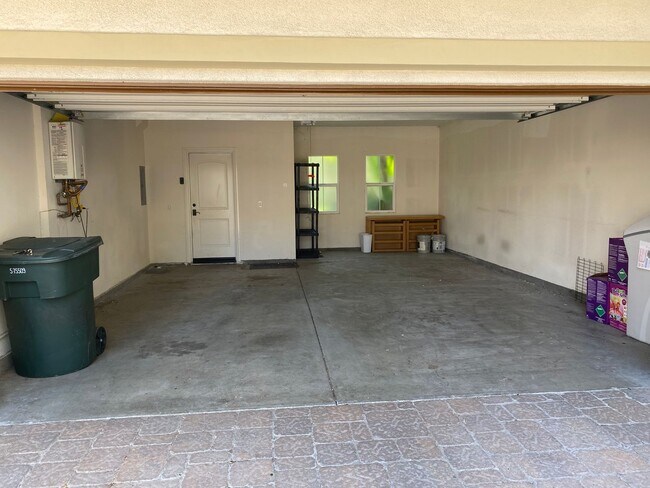 Building Photo - Colony Park - 3 Bedroom Home!