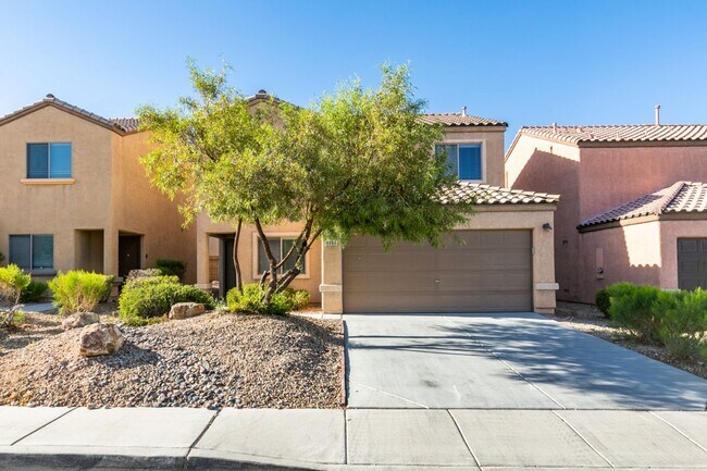 Foto del edificio - Upgraded spacious 4bedroom home near Mountains Edge!