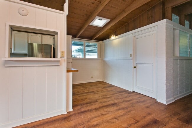 Building Photo - Kailua Pet Friendly - 3 bedroom, 1 bathroom
