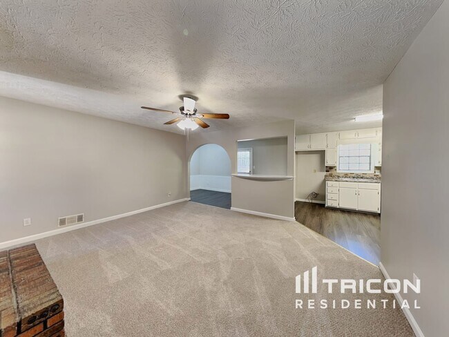 Foto del edificio - 65 Highland Cir