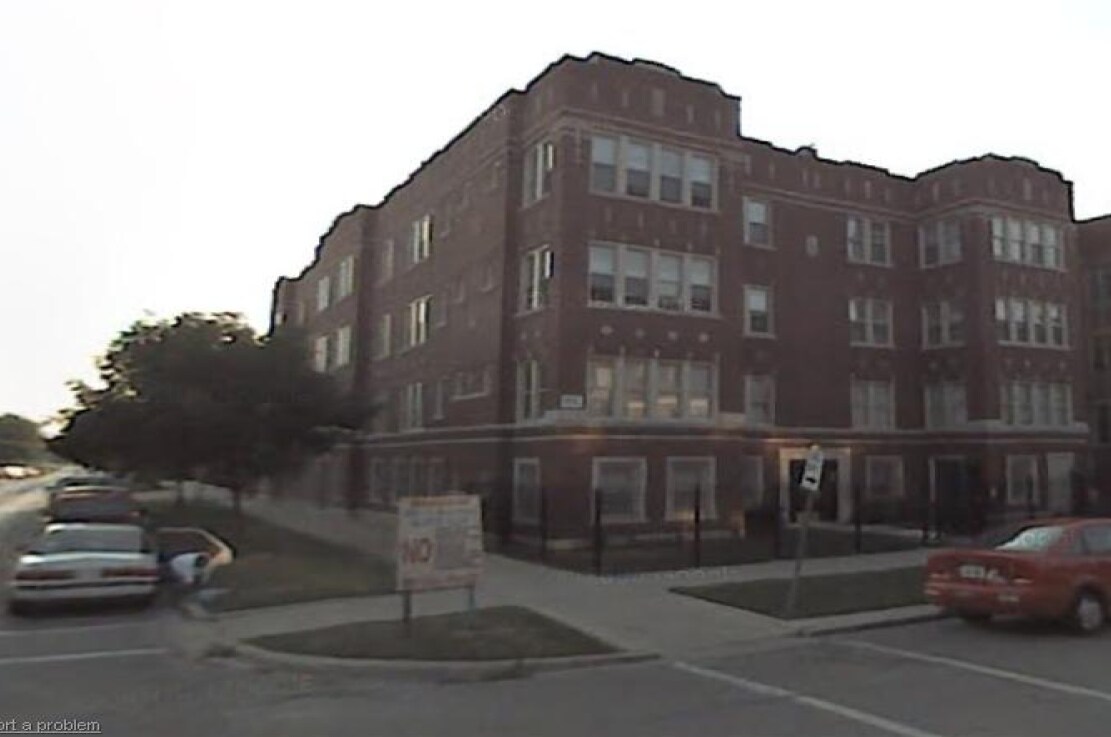 Foto del edificio - 8054 S Marshfield Ave