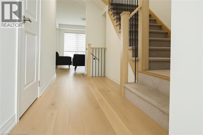 Building Photo - 21 Steadman St