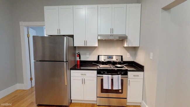 Building Photo - 1 br, 1 bath House - 43 Temple St Private ...