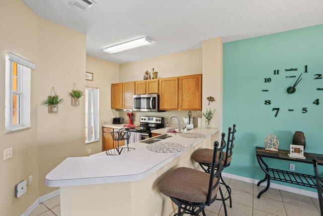 Building Photo - 127 Pompano Beach Dr