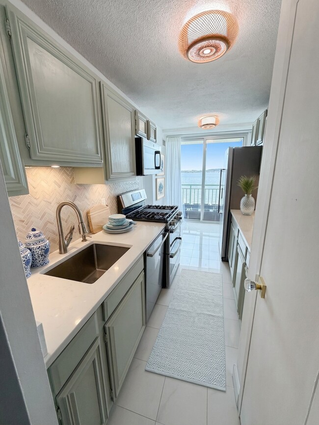 Building Photo - 501 Slaters Ln