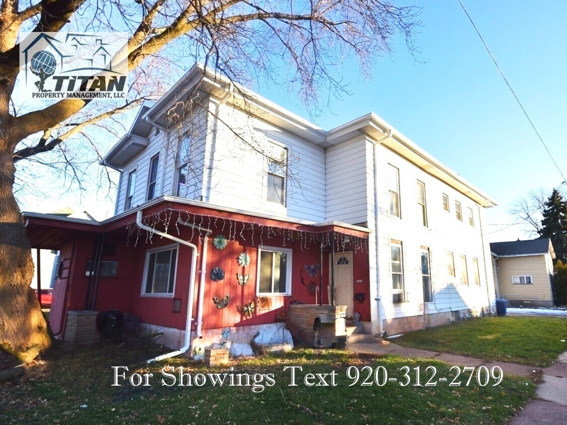 Primary Photo - 217 W Irving Ave