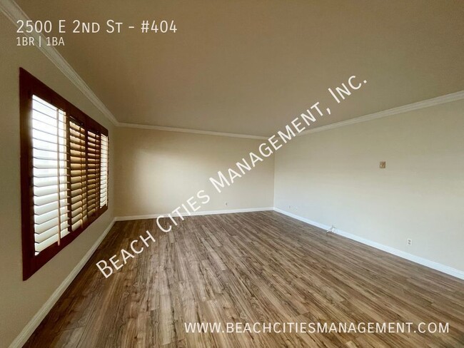 Building Photo - Amazing one bedroom Condo in Long Beach! J...
