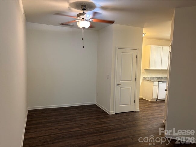 Building Photo - 17905 Delmas Dr