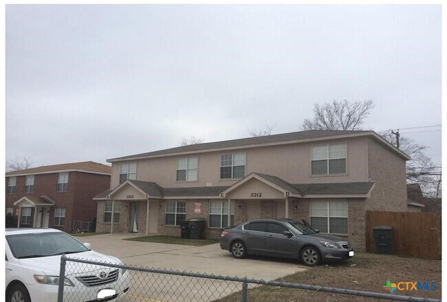 Foto del edificio - 3312 Cantabrian Dr