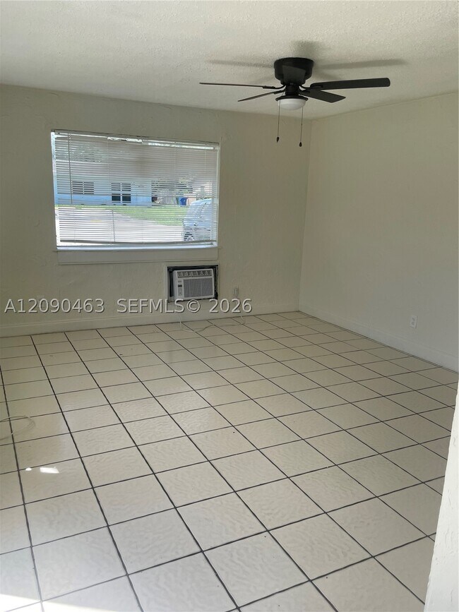Building Photo - 2120 NW 21st Terrace