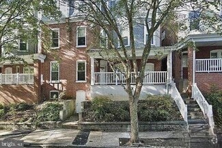 Building Photo - 1605 N West St