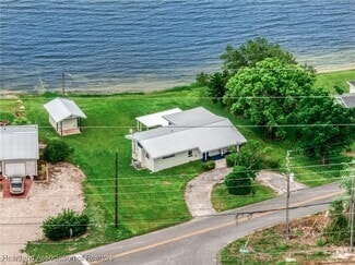Building Photo - 403 Lake Lotela Dr