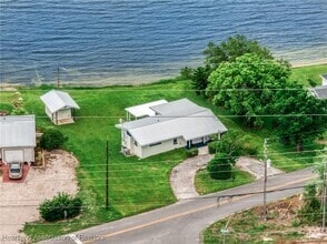 Building Photo - 403 Lake Lotela Dr