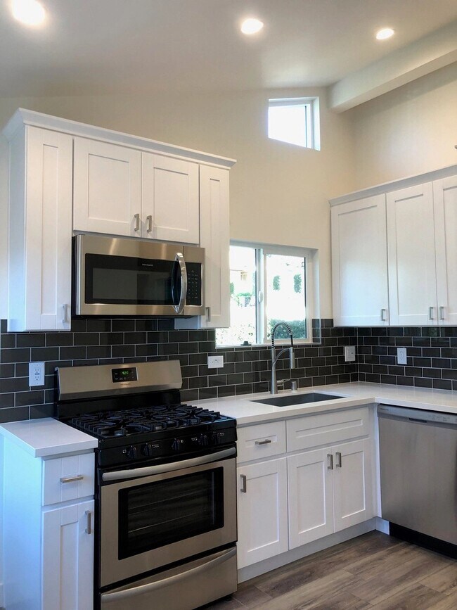 Foto del edificio - 2926 1/2-31-2 Asbury St