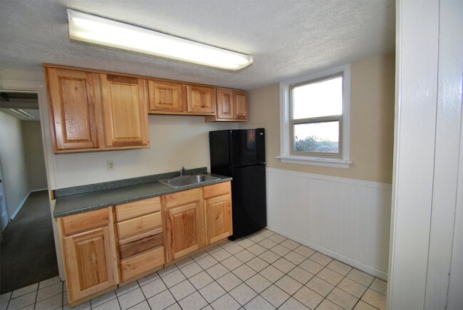 Building Photo - 234 E 100 N