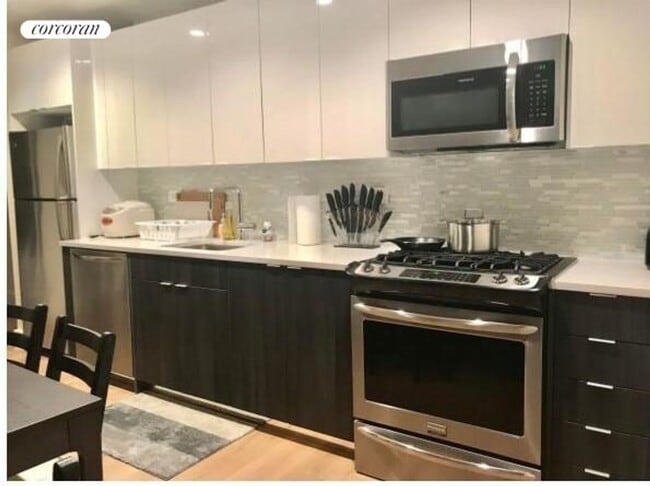 Foto del edificio - 25-21 43rd Ave