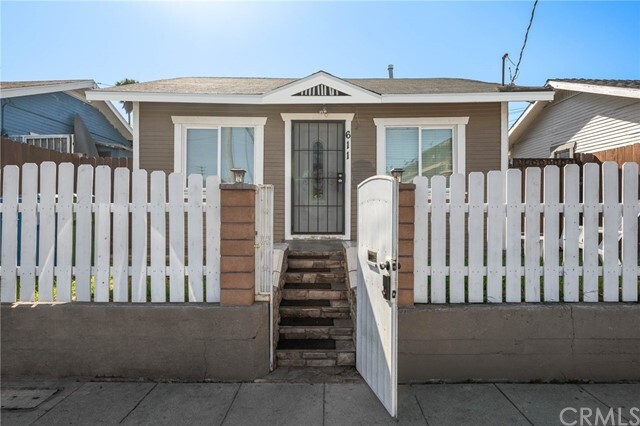 Primary Photo - 611 N Lagoon Ave