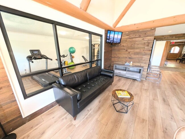 Community Room - Oxbow Apartments