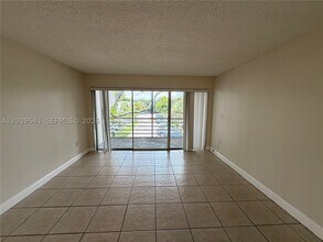 Building Photo - 4205 N University Dr