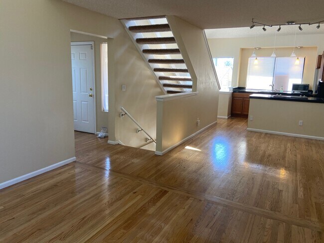 Foto del edificio - 4120 Autumn Heights Dr