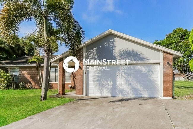 Building Photo - 3 Bedroom Pet-Friendly Home in Port St Lucie, FL with Main Street Renewal