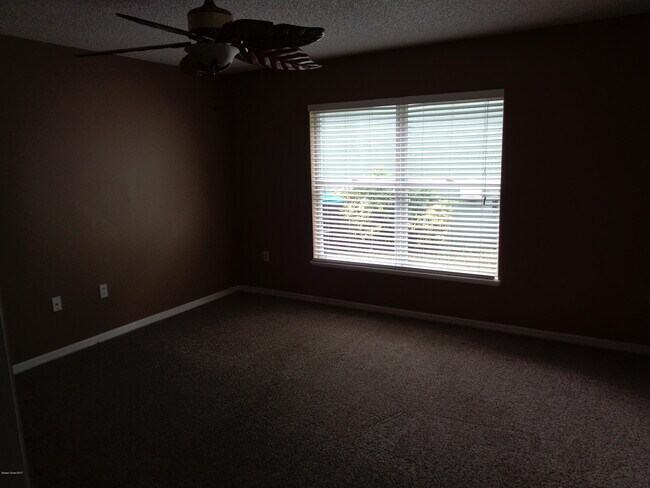 Foto del edificio - 1677 Sawgrass Dr SW