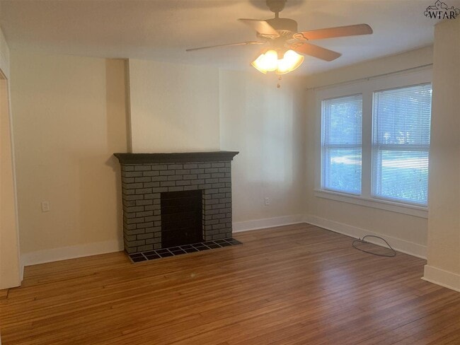 Building Photo - 1723 McGregor Ave