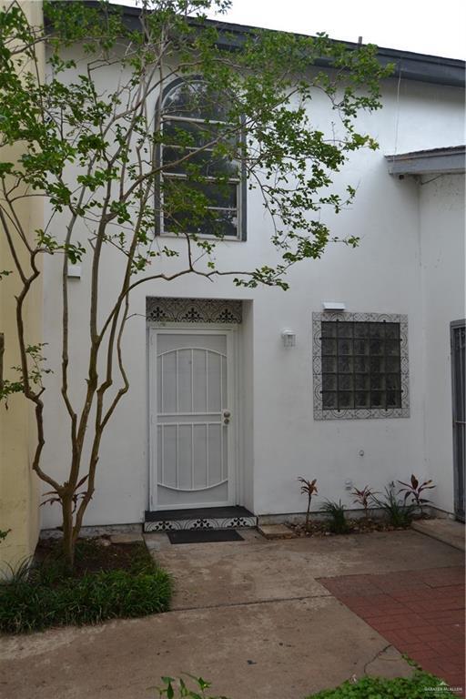 Primary Photo - 704 Continental Dr