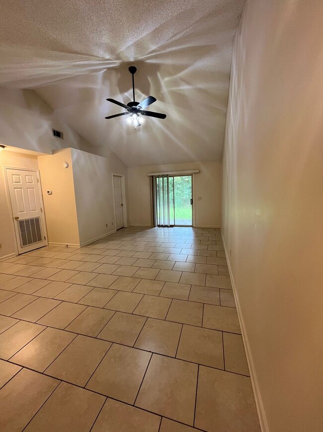 Building Photo - 441 AdmiralsWalk Dr