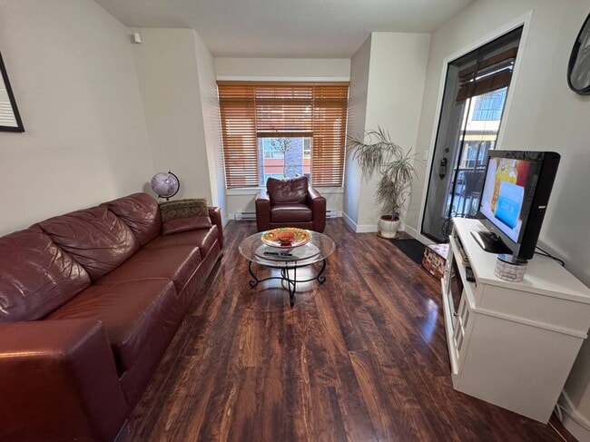 Building Photo - 11887 Burnett St