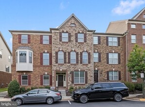 Building Photo - 22615 Norwalk Square