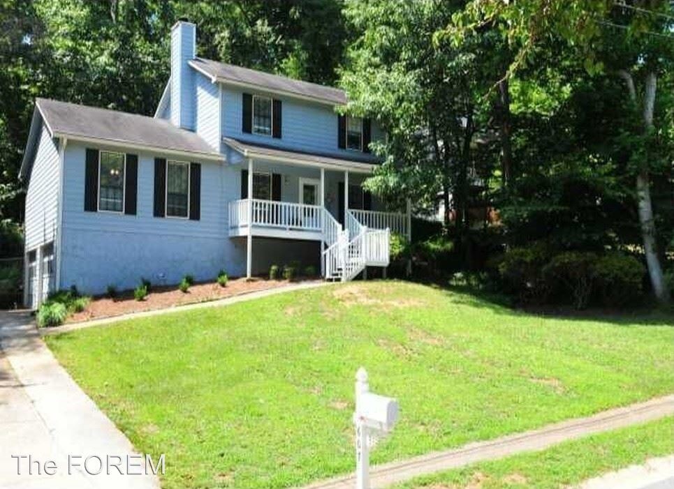 Primary Photo - 607 Gregory Manor Dr SW