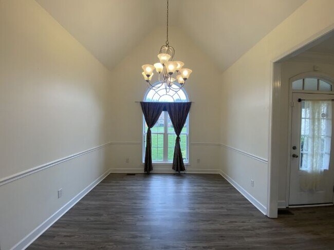Building Photo - 4011 Windsong Trail
