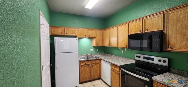 Foto del edificio - 5124 Daybreak Dr