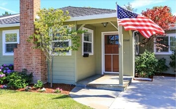 Building Photo - 15146 Chelsea Dr