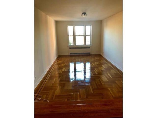 Foto del edificio - 112-41 72nd Rd