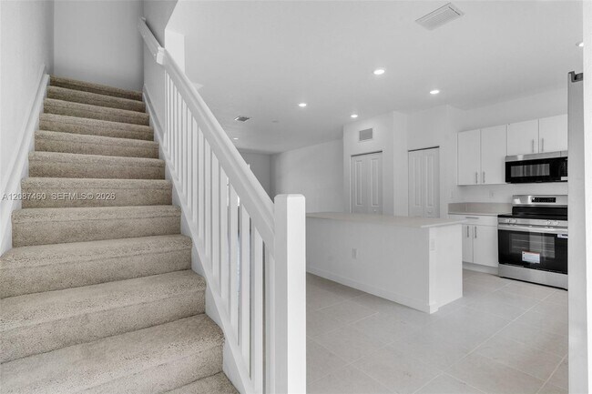 Foto del edificio - 1081 SW 3rd St