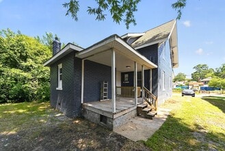 Building Photo - 511 Hammond St