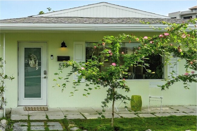 Building Photo - 578 14th St N